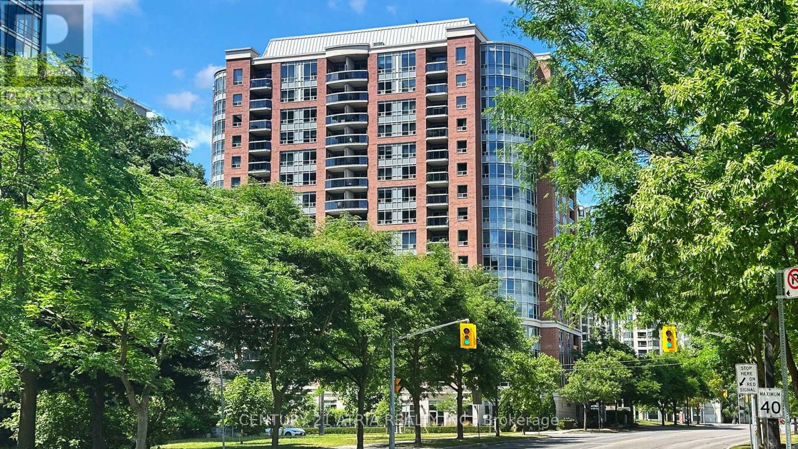 802 8 Mckee Ave, Toronto, ON M2N 7E5