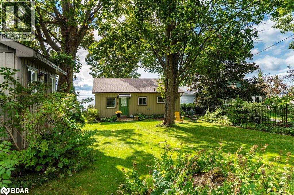 115 Lakeshore Rd W, Oro-medonte, ON L0L 2E0