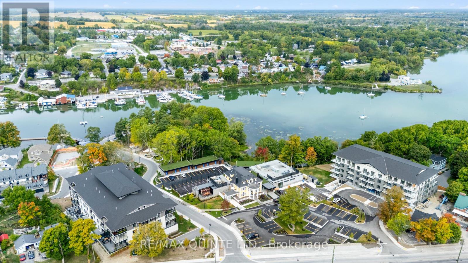 212 12 Clara Dr, Prince Edward County Picton Ward, ON K0K 2T0