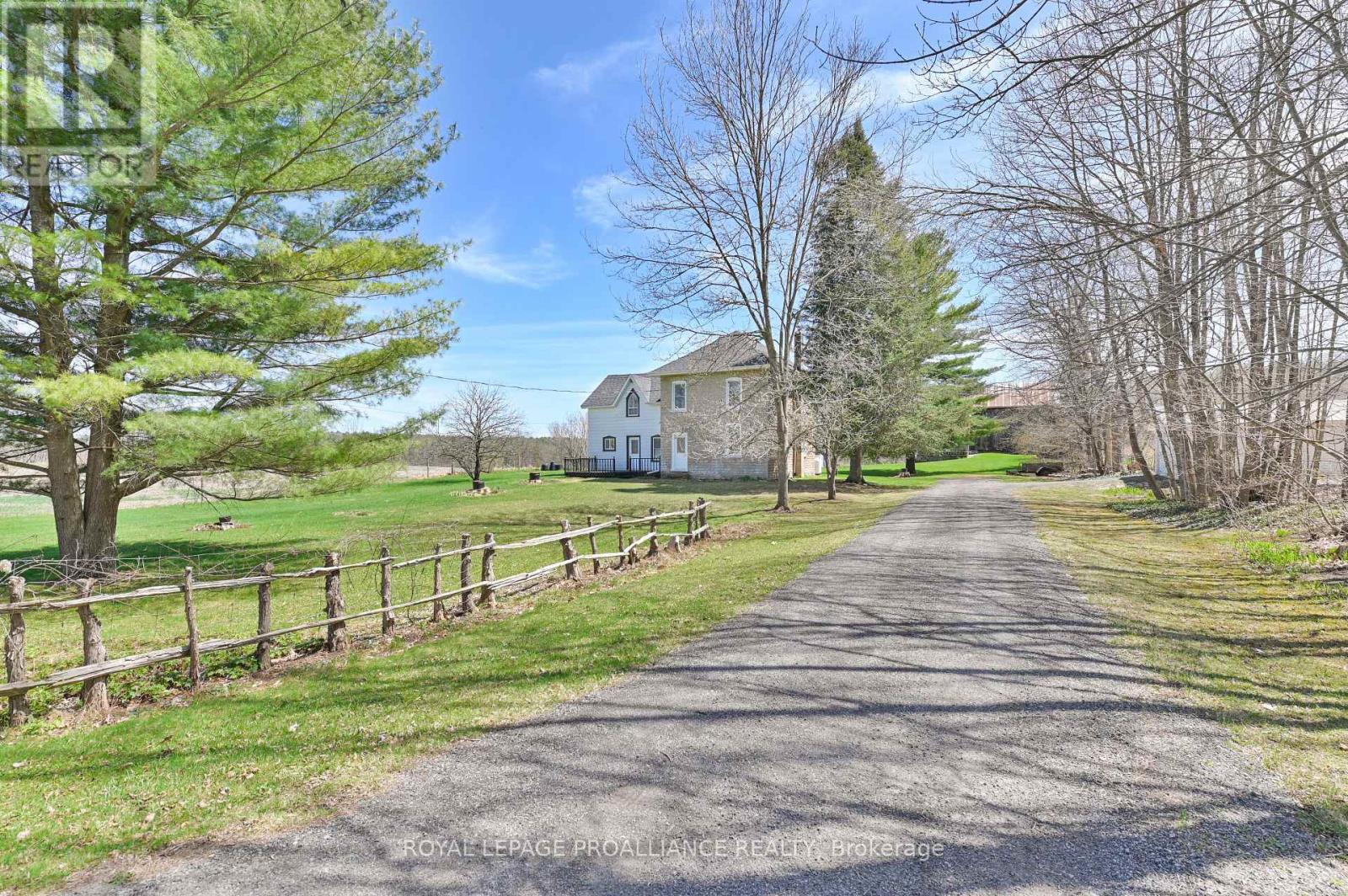 39 Palmateer Rd, Tweed, ON K0K 3J0