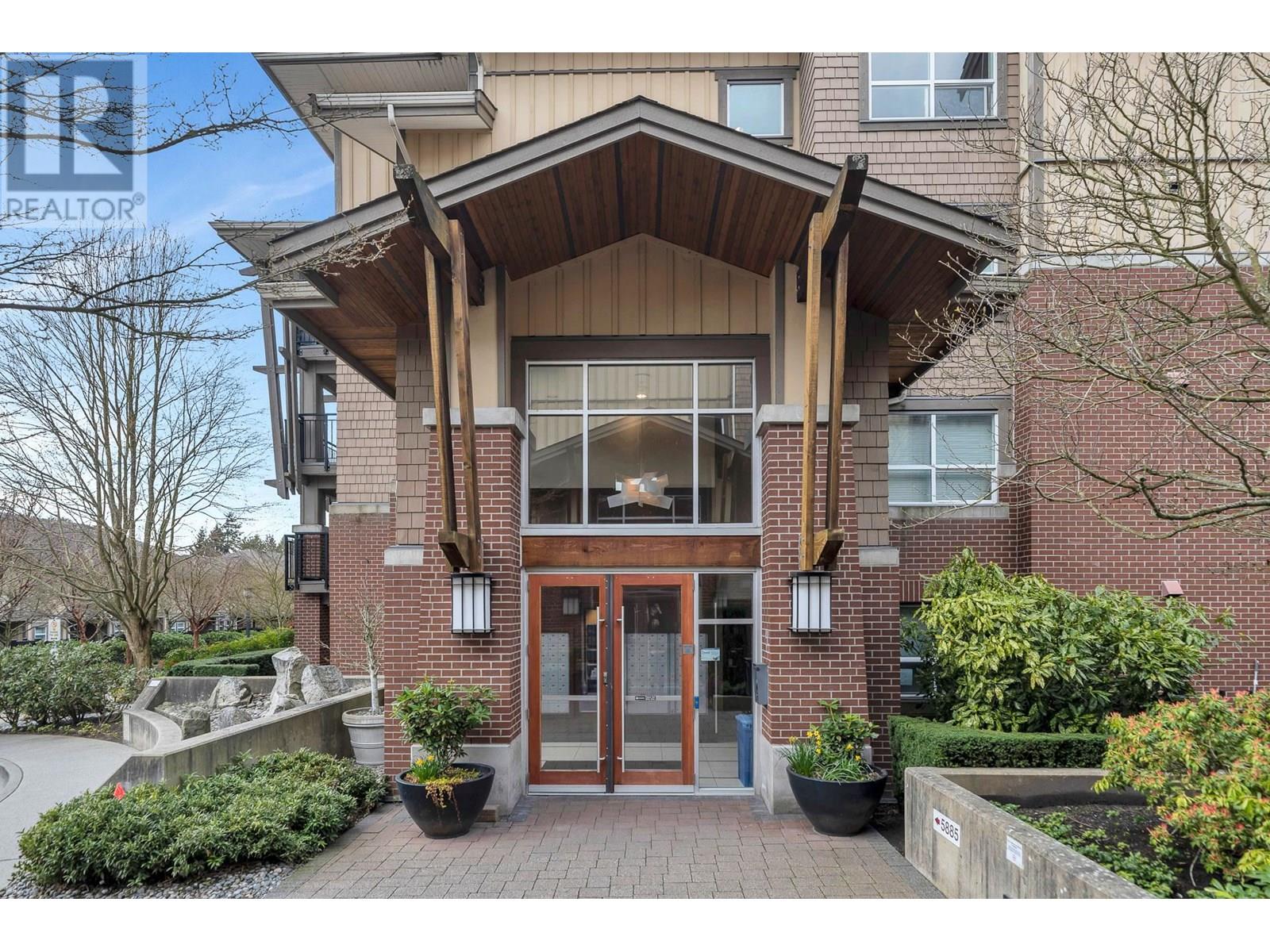 5885 Irmin Street Unit 302, Burnaby, BC V5J 0C2