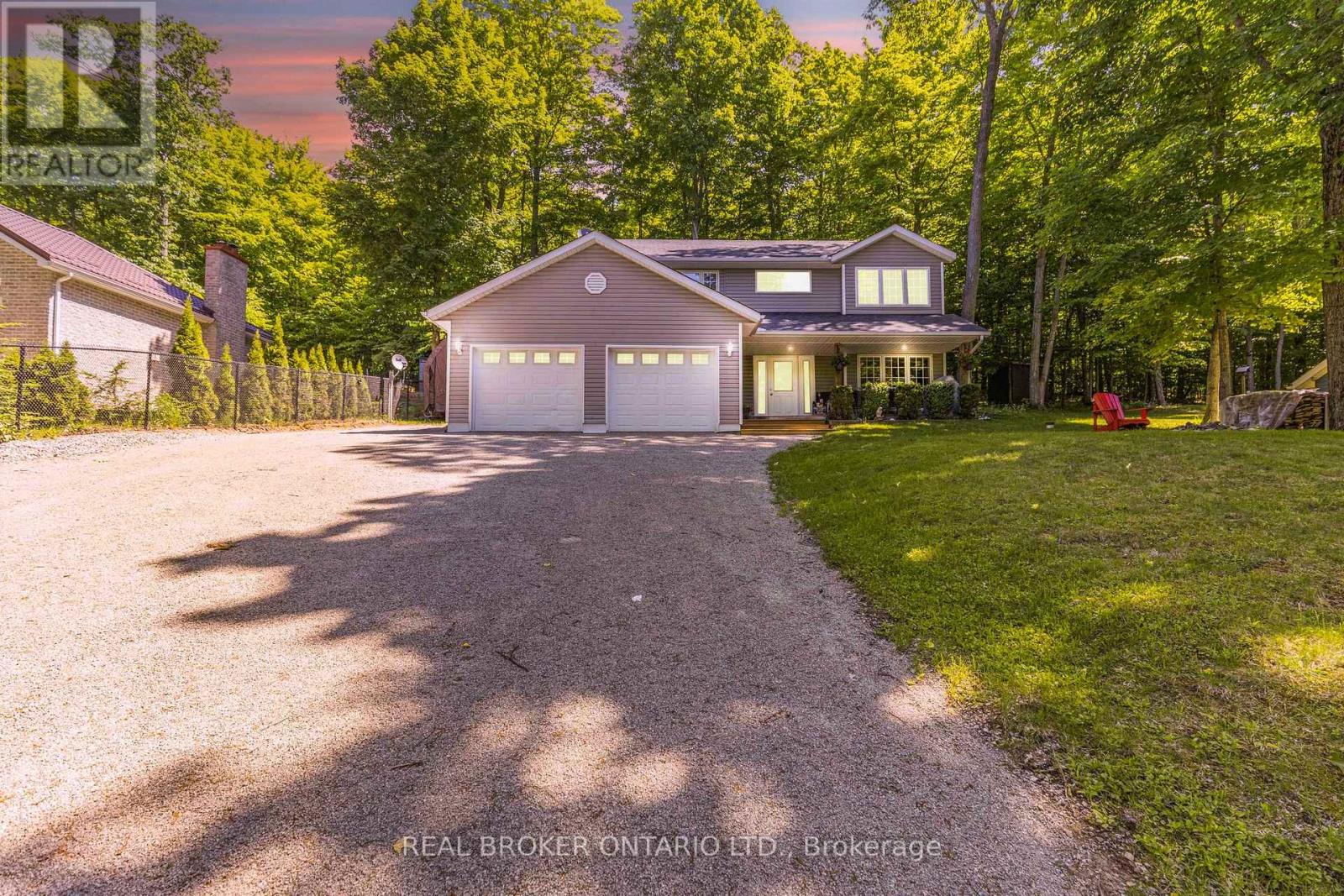 87 Farlain Lake Rd E, Tiny, ON L9M 0B5