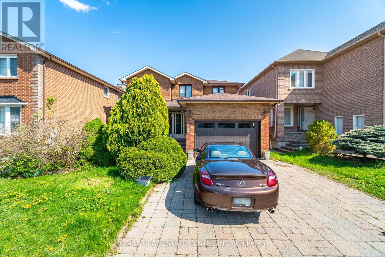 262 Boxmoor Pl, Mississauga, ON L5B 3L4