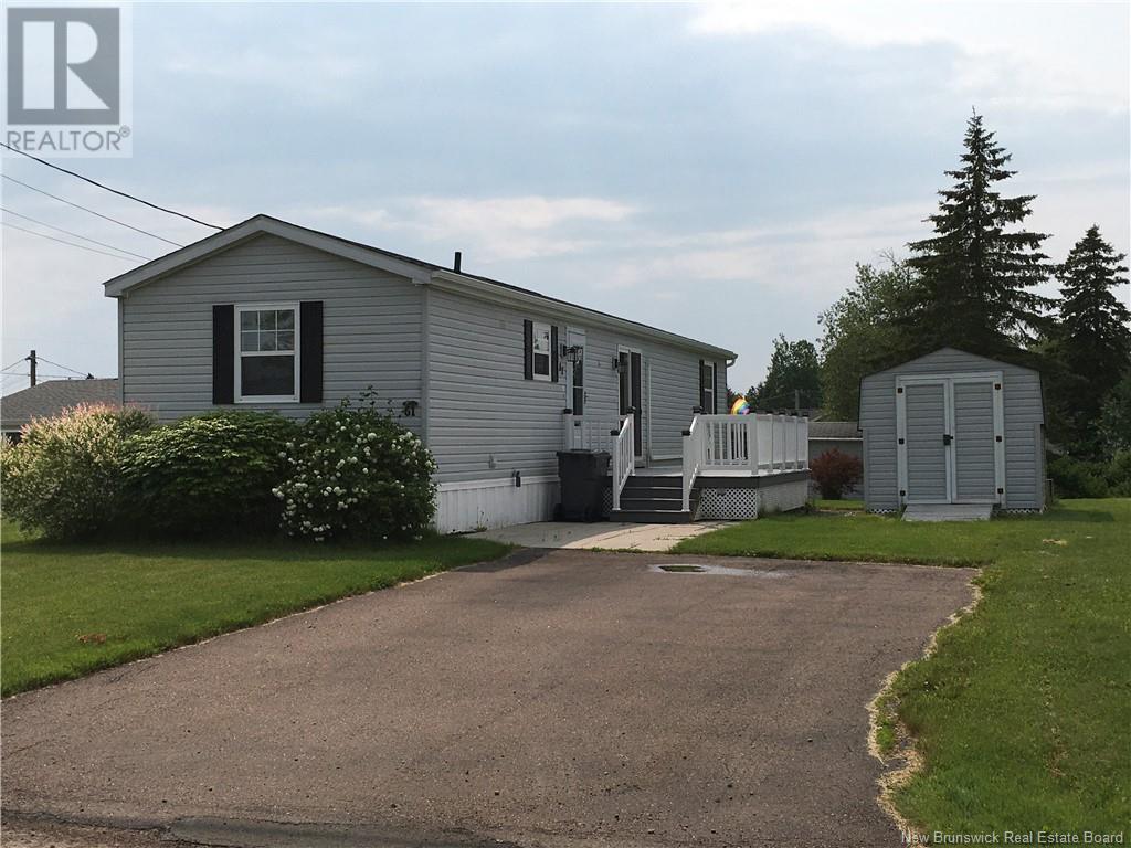 61 Stjean Dr, Dieppe, NB E1A 7N1