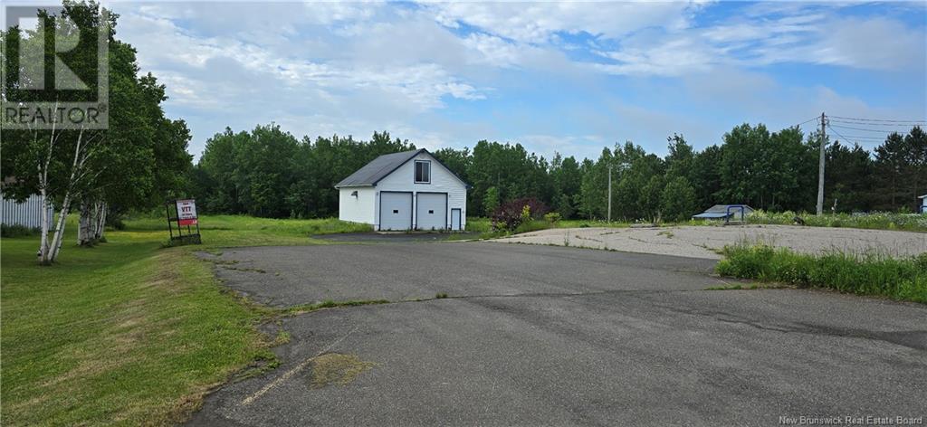 1854 Rte 160, Saint-sauveur, NB E8L 1N4
