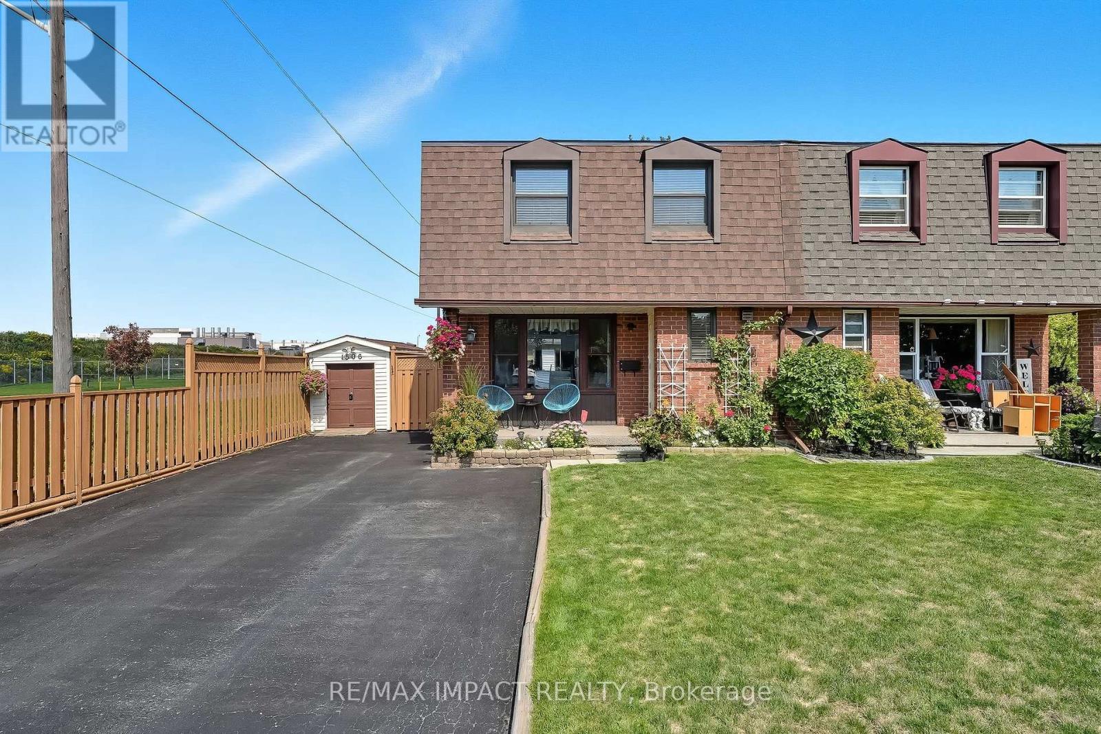 1506 Fenelon Cres, Oshawa, ON L1J 6G1