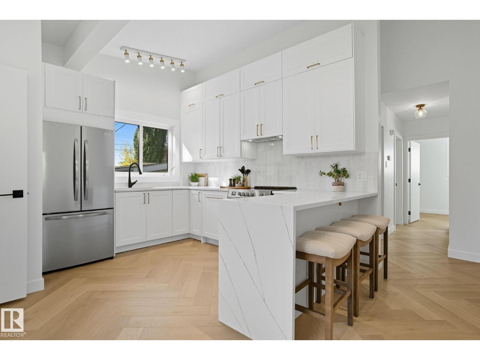88 Av Nw Unit 16109 #a, Edmonton, AB T5R 4N5