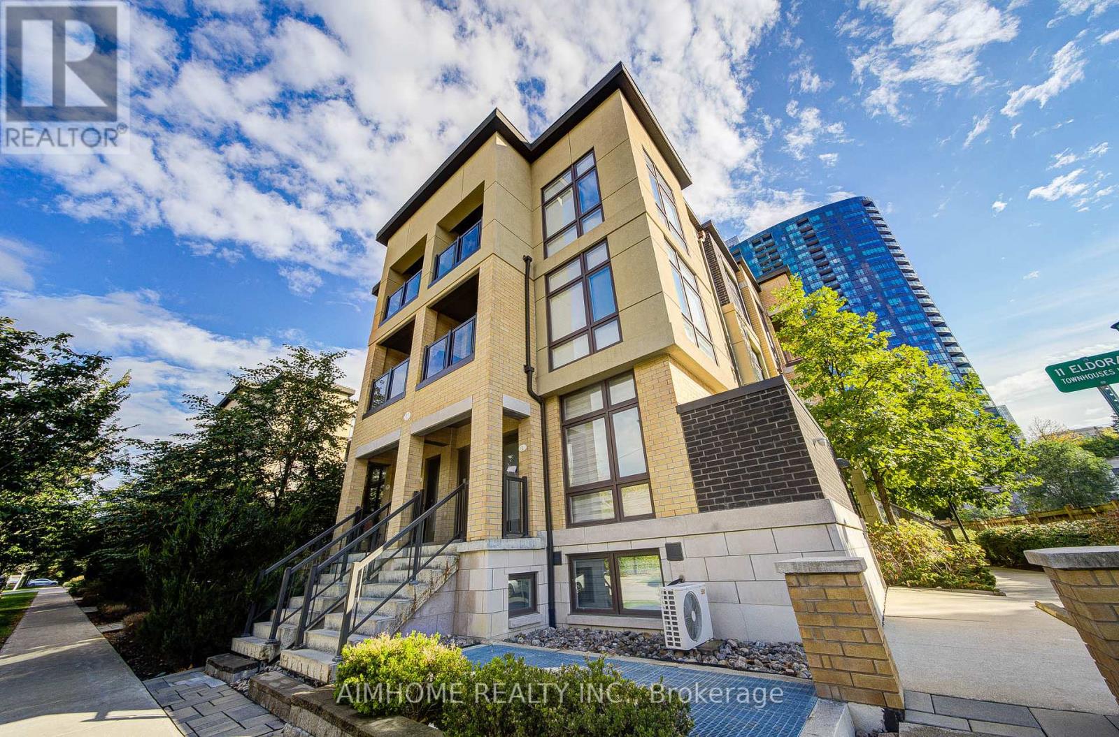 6 11 Eldora Ave, Toronto Newtonbrook West, ON M2M 1R3