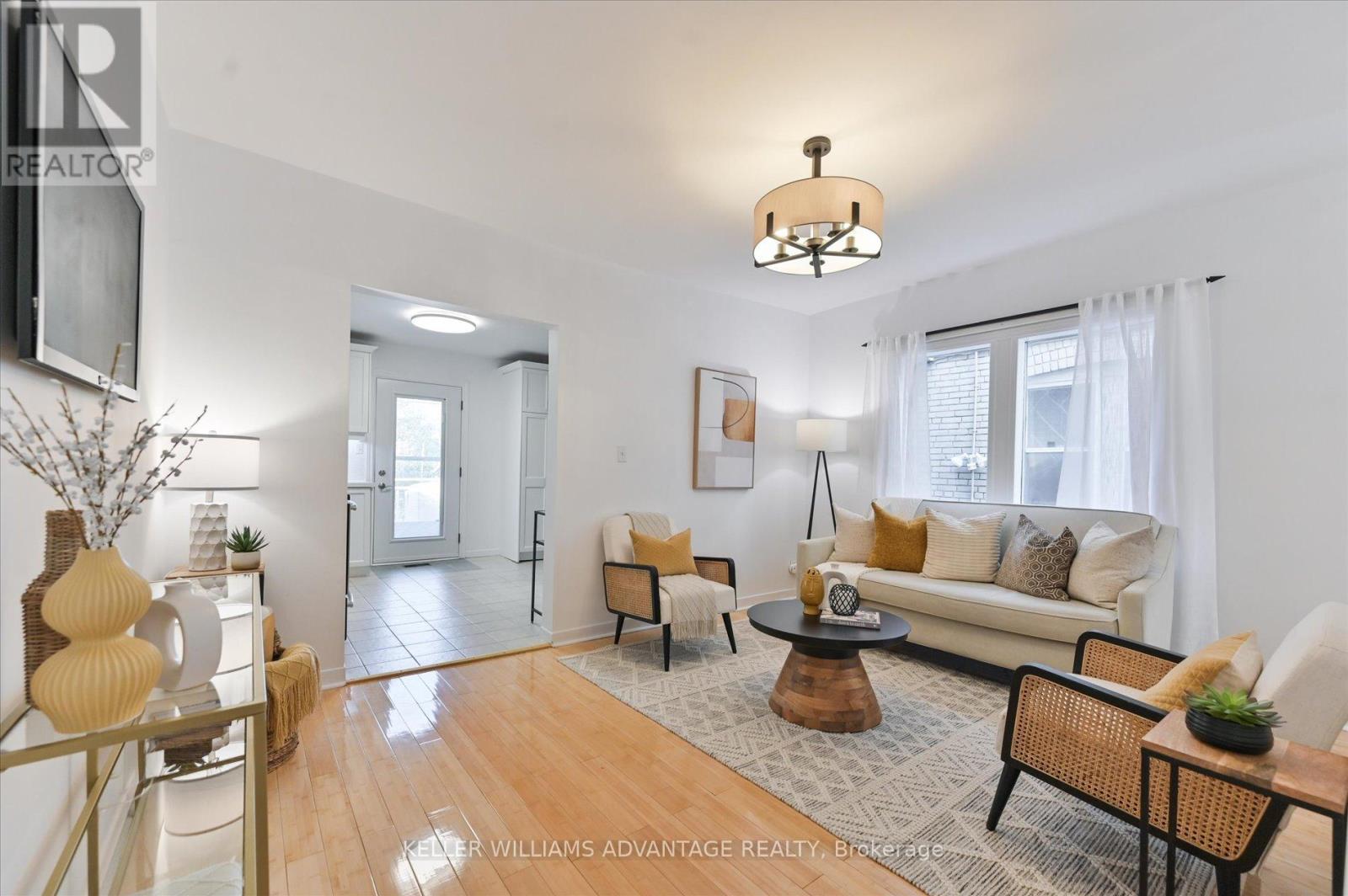 10 Amroth Ave, Toronto, ON M4C 4H2