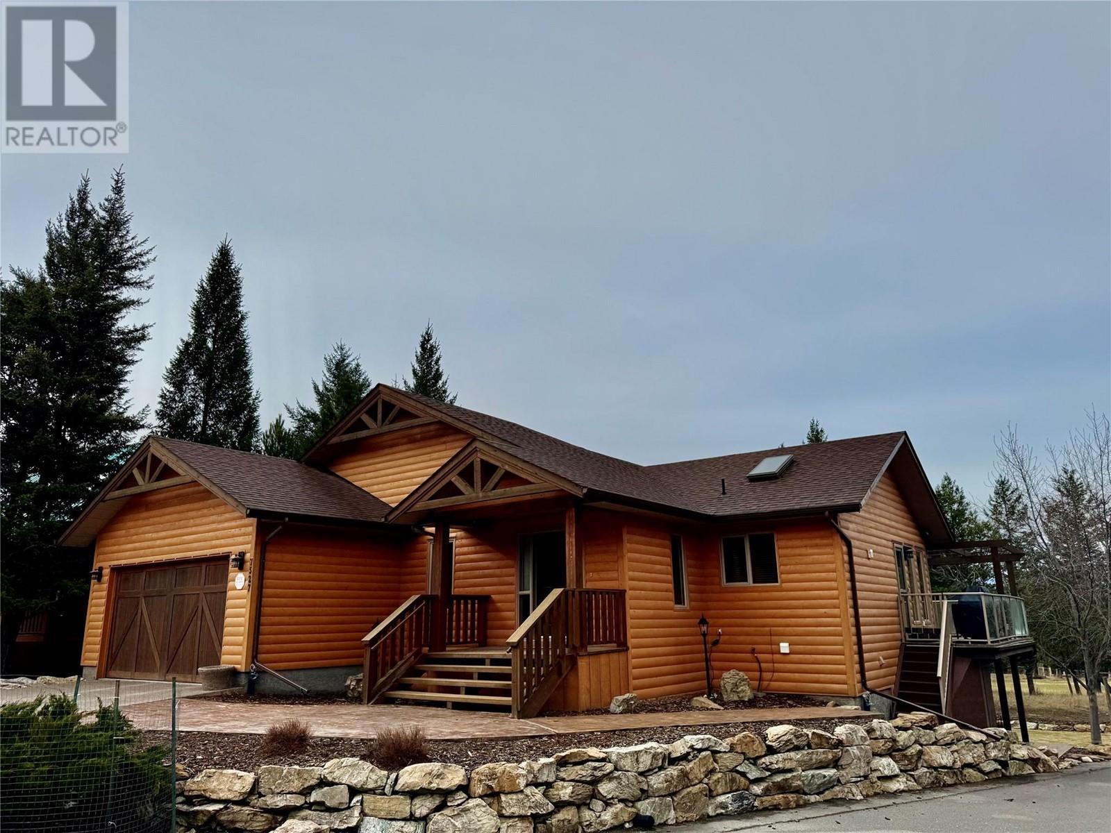 7527 Pinecone Ln, Radium Hot Springs, BC V0A 1M0