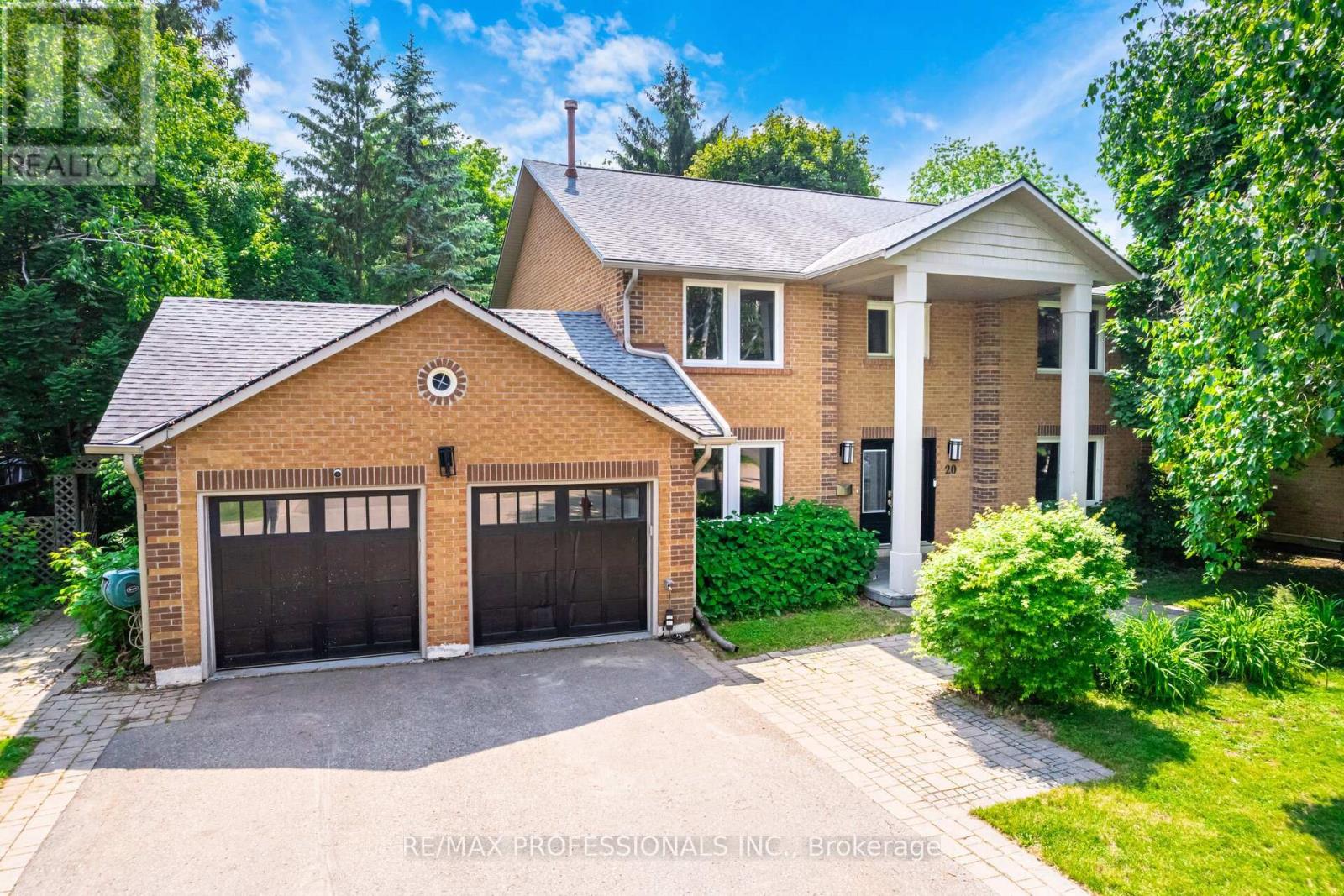 20 Wadsworth Cir, Brampton, ON L6Z 1W7