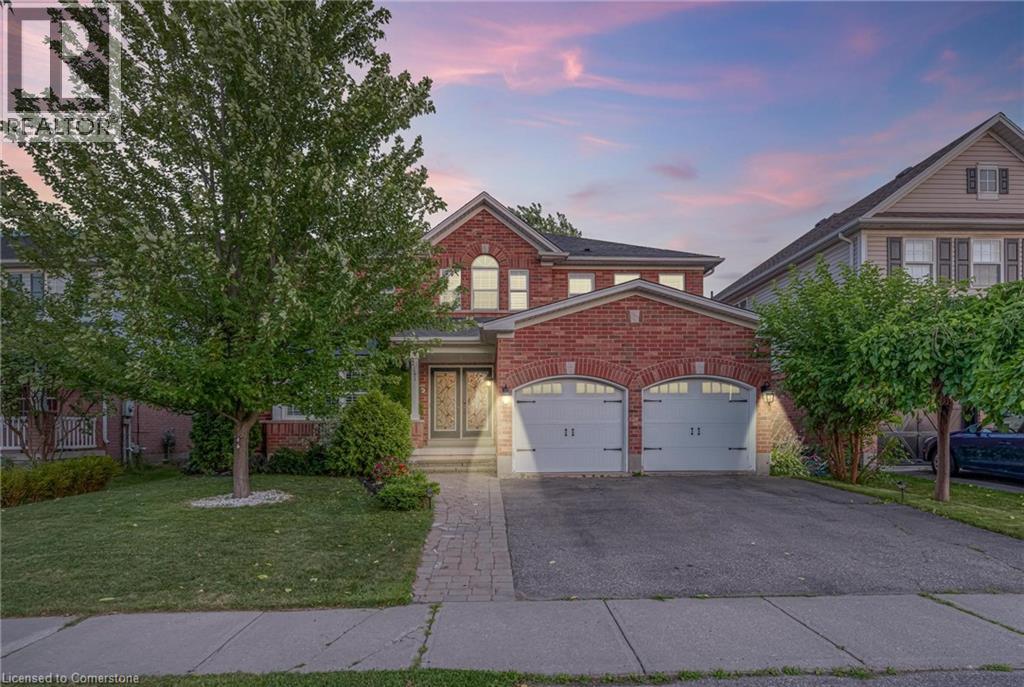 17 Webb Ave, Brantford, ON N3T 6S5