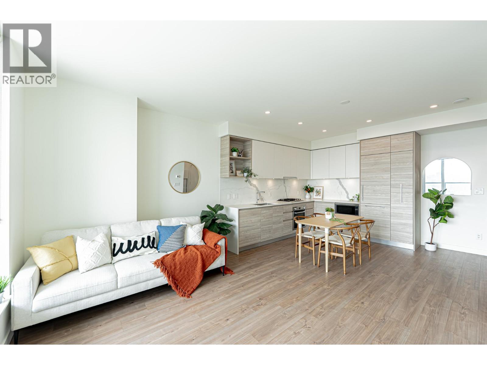 585 Austin Avenue Unit 1406, Coquitlam, BC V3K 0G6