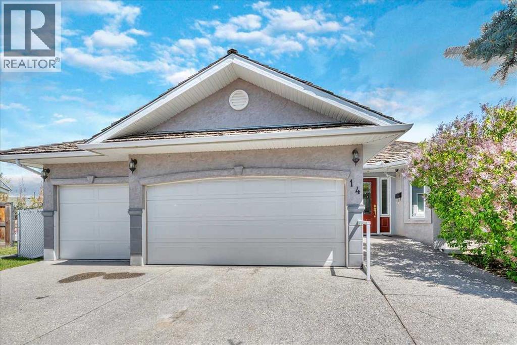 14 Grande Point Ests, Strathmore, AB T1P 1L3