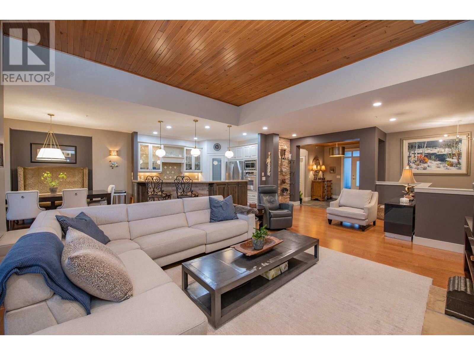 108 Mashie Cres, Vernon, BC V1H 1V8