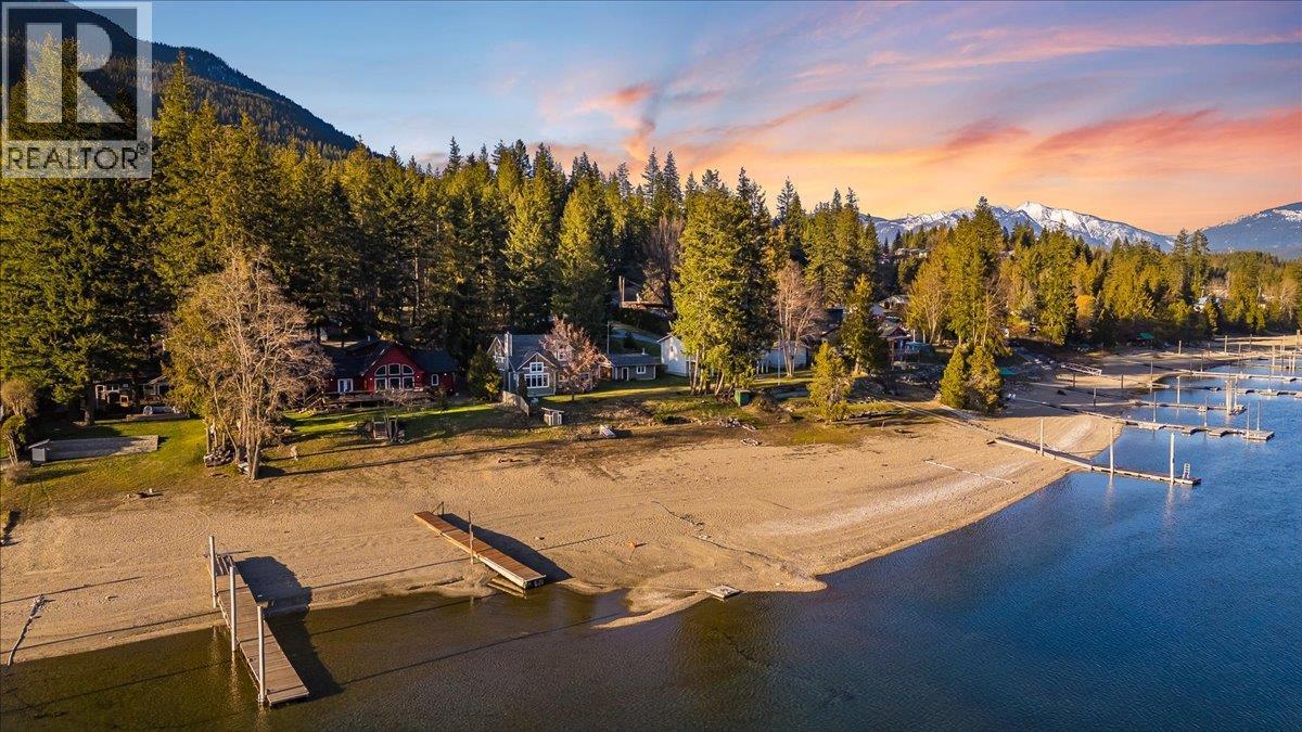 3 Highway Unit 7606 #a, Balfour, BC V0G 1C0