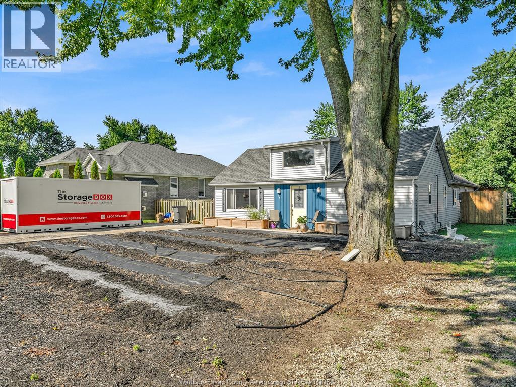 1869 Union Ave, Kingsville, ON N9Y 2M2