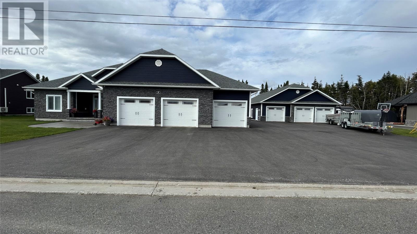 13 15 Simon Dr, Stephenville, NL A2N 0E9
