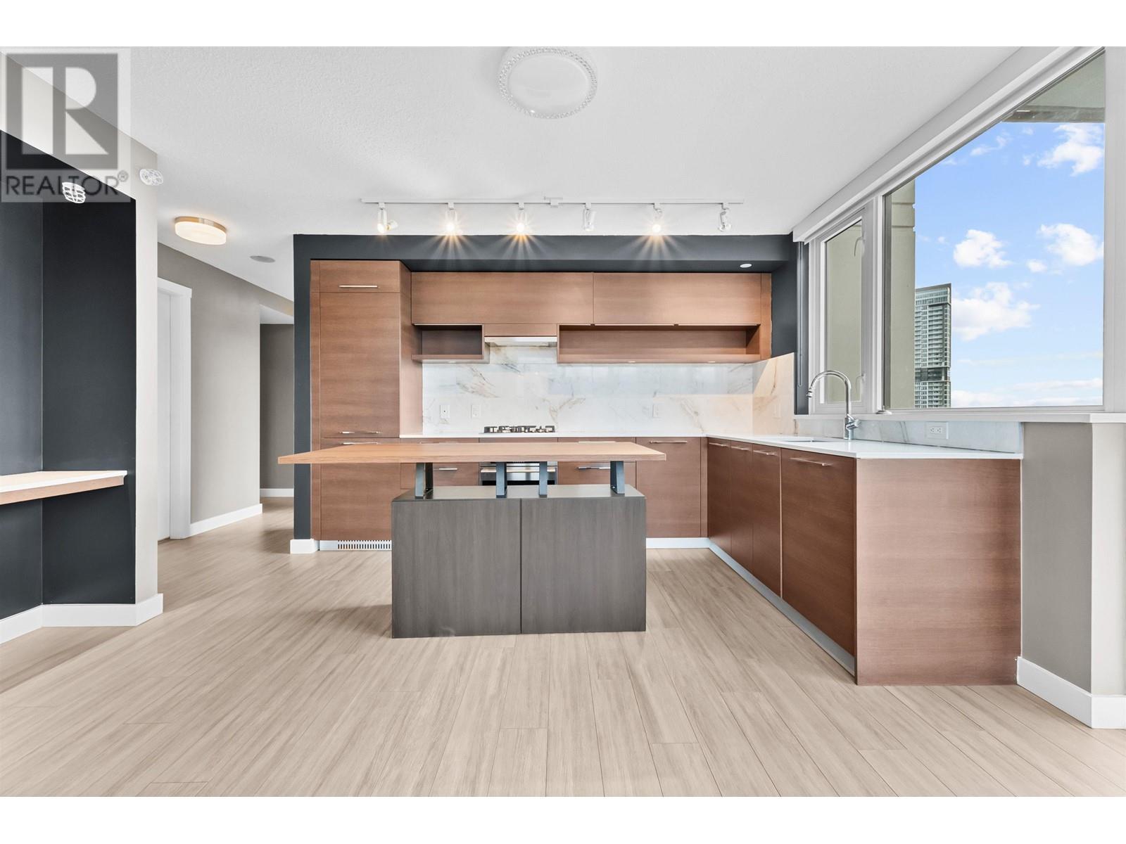 570 Emerson Street Unit 2404, Coquitlam, BC V3J 0G3