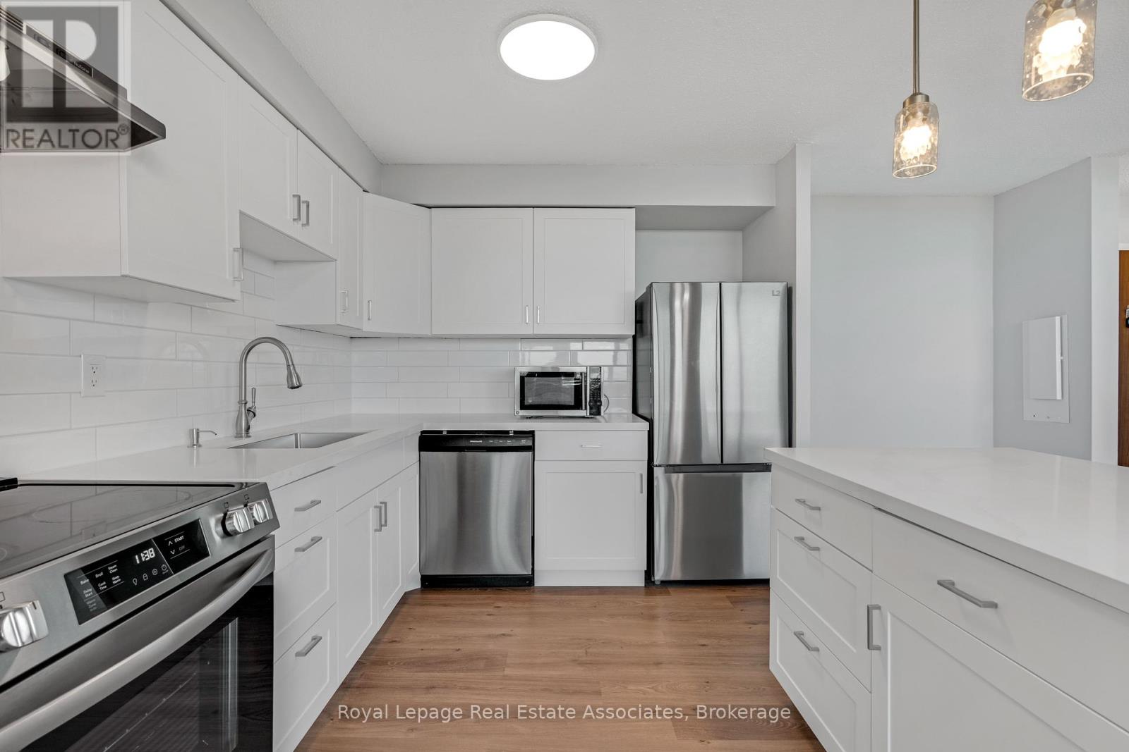 1004 2301 Derry Rd W, Mississauga, ON L5N 2R4