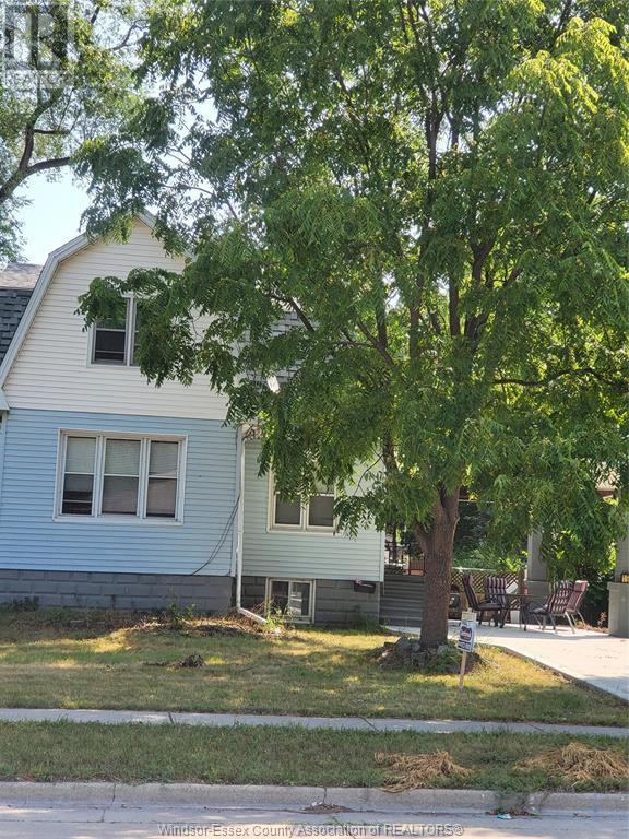 1938 Buckingham, Windsor, ON N8T 2B1