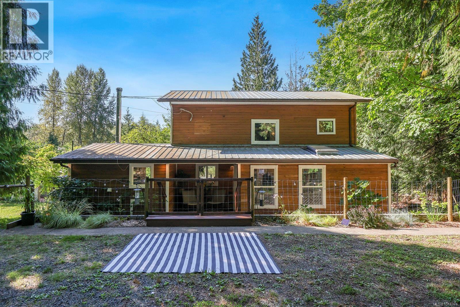 4256 Macaulay Rd, Black Creek, BC V9J 1E1