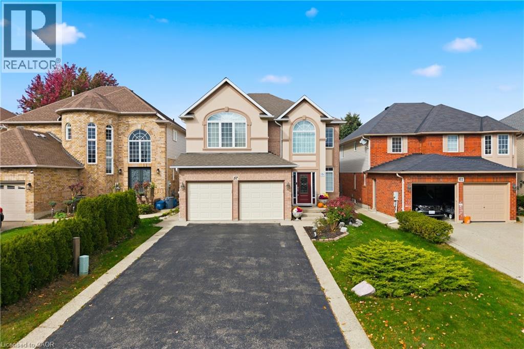 57 Yorkshire Dr, Hamilton, ON L9K 1M4