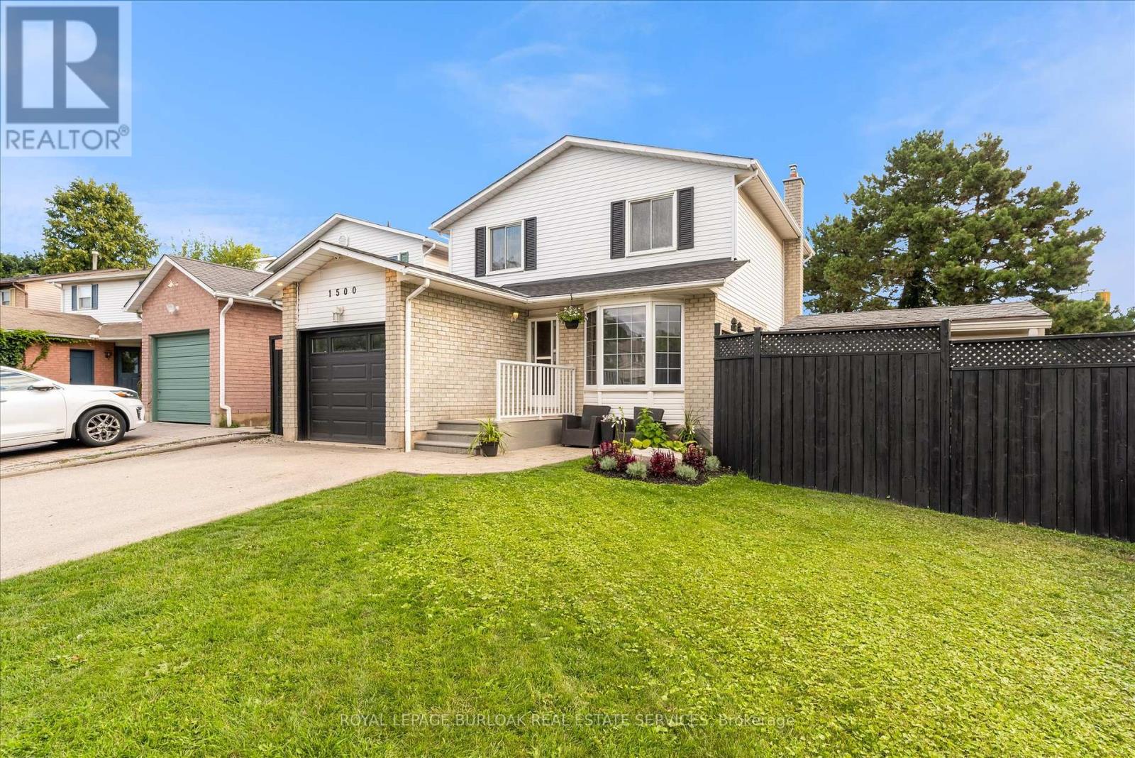 1500 Riley Ave, Burlington, ON L7M 3C1
