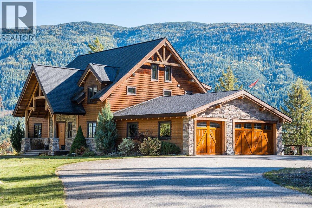127 Grizzly Pl, Castlegar, BC V1N 4T5