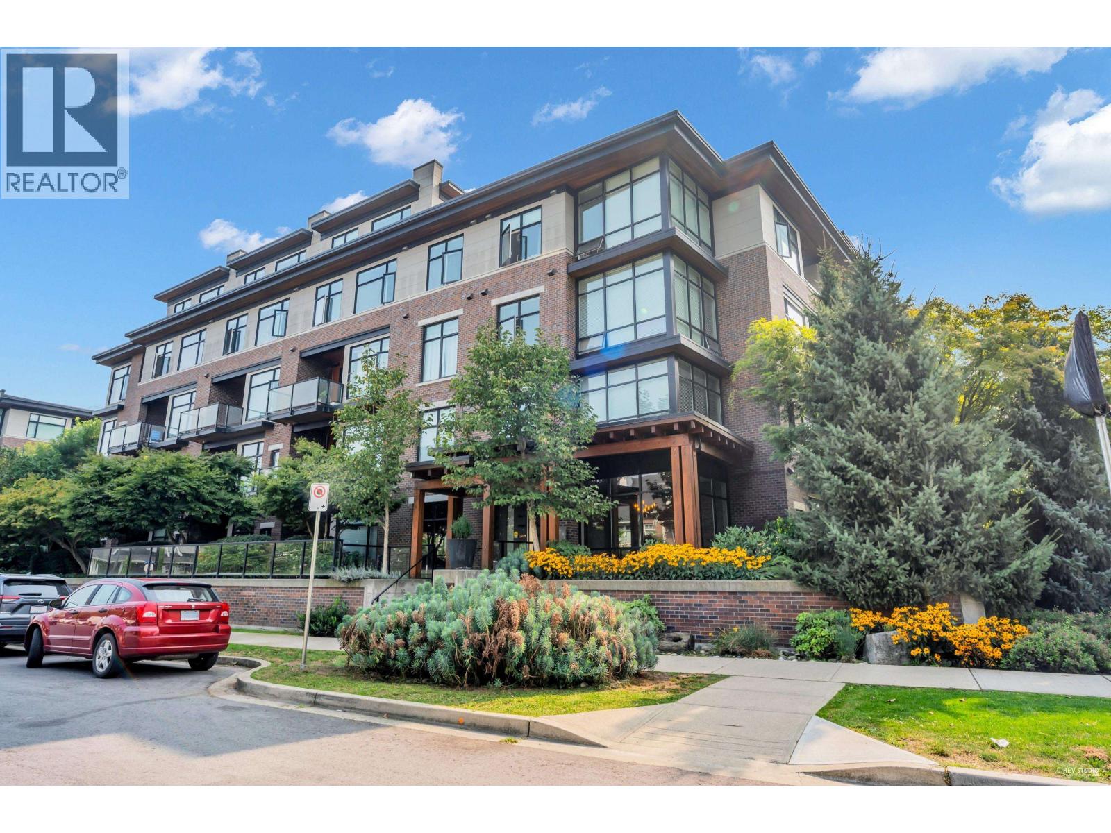 262 Salter Street Unit 108, New Westminster, BC V3M 0J6
