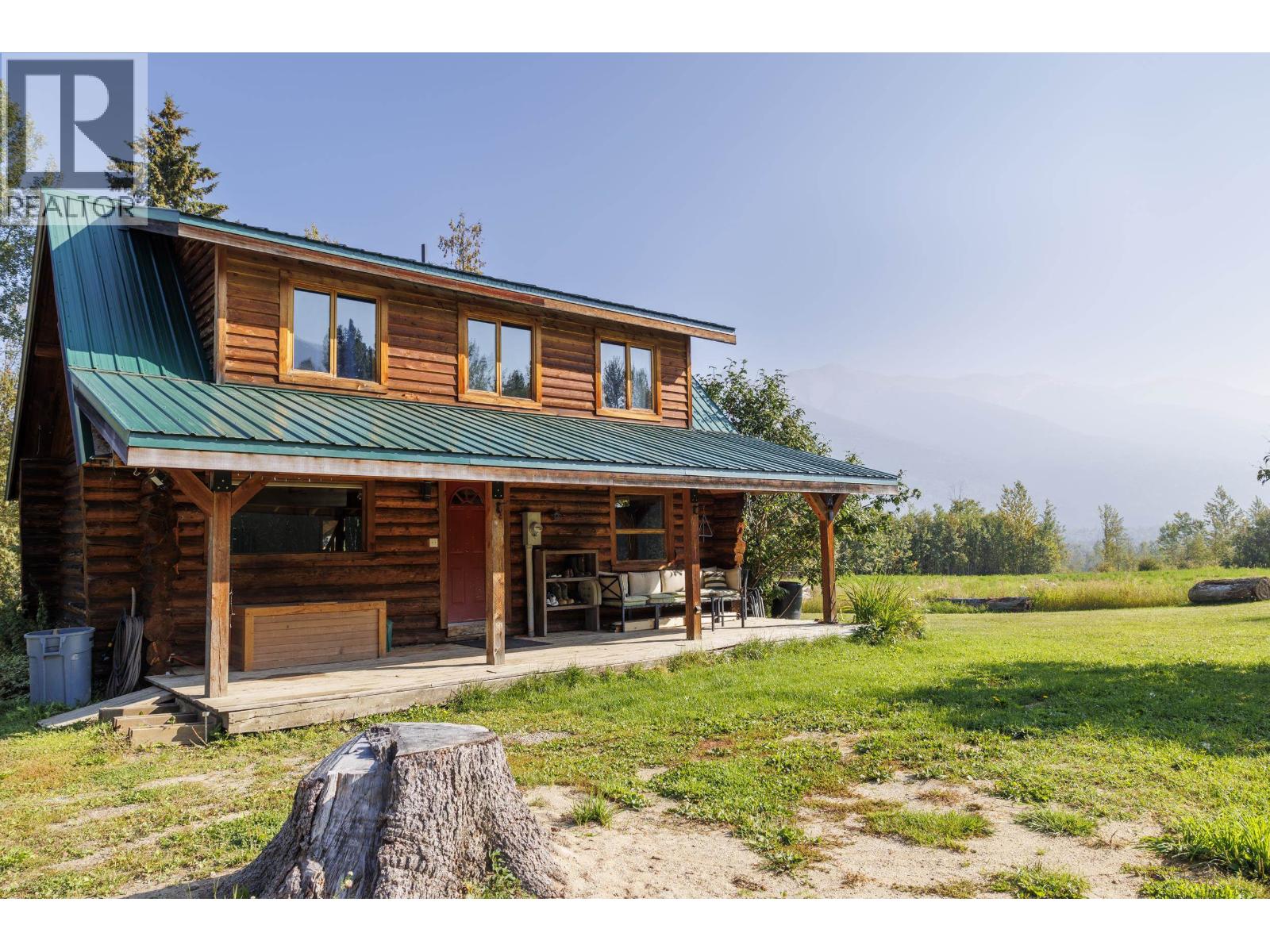 10050 Dunstercroydon Rd, Dunster, BC V0J 1J0