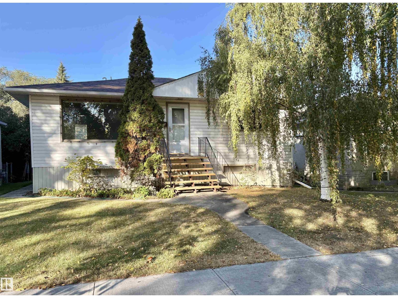 56 St Nw Unit 12050, Edmonton, AB T5W 3T1