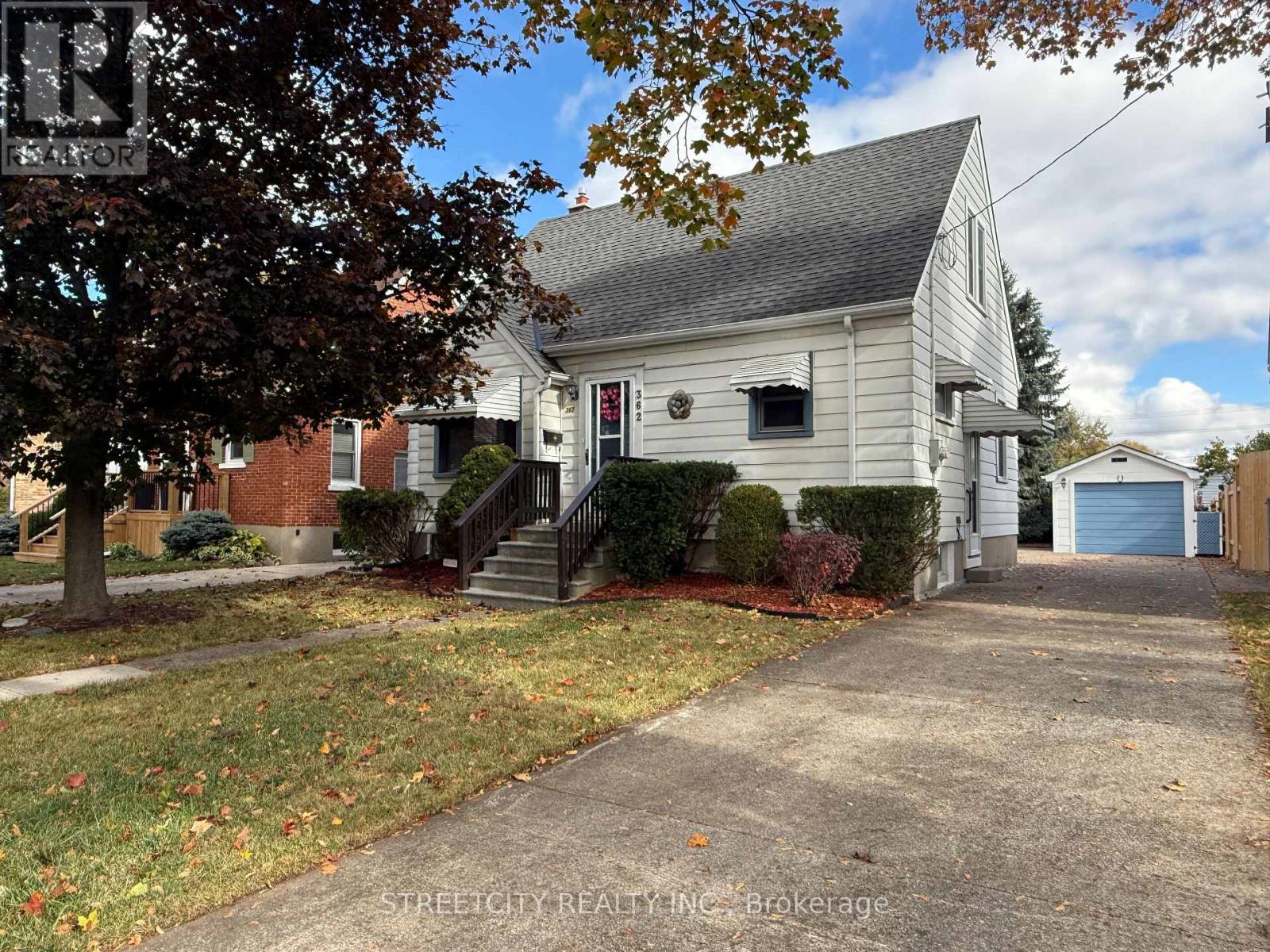 362 Mack Ave, Sarnia, ON N7T 3P6