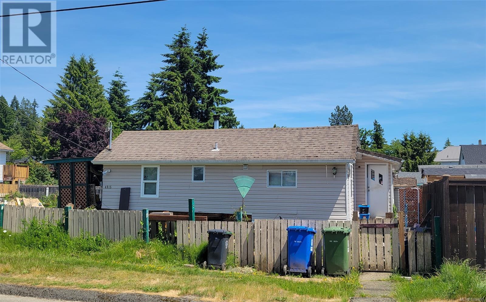 4915 Elizabeth St, Port Alberni, BC V9Y 6M4