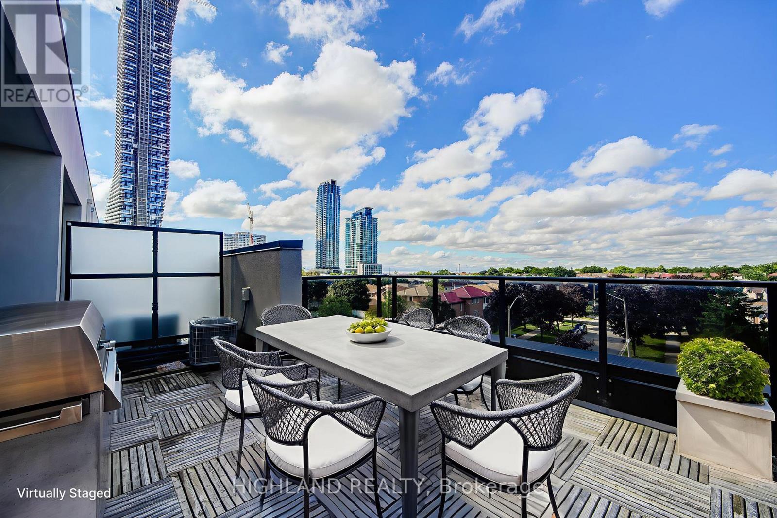 9 4070 Parkside Village Dr, Mississauga, ON L5B 3M8