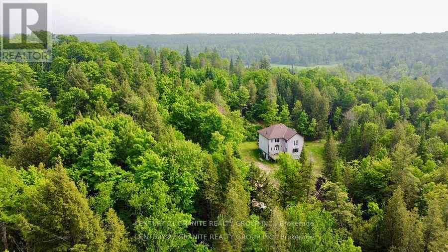 1049 Limerick Lake Rd, Limerick, ON K0L 1W0