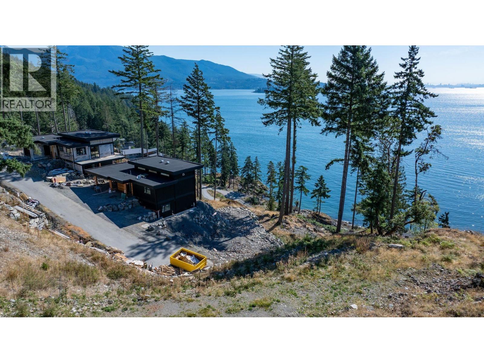 775 Seymour Bay Dr, Bowen Island, BC V0N 1G2