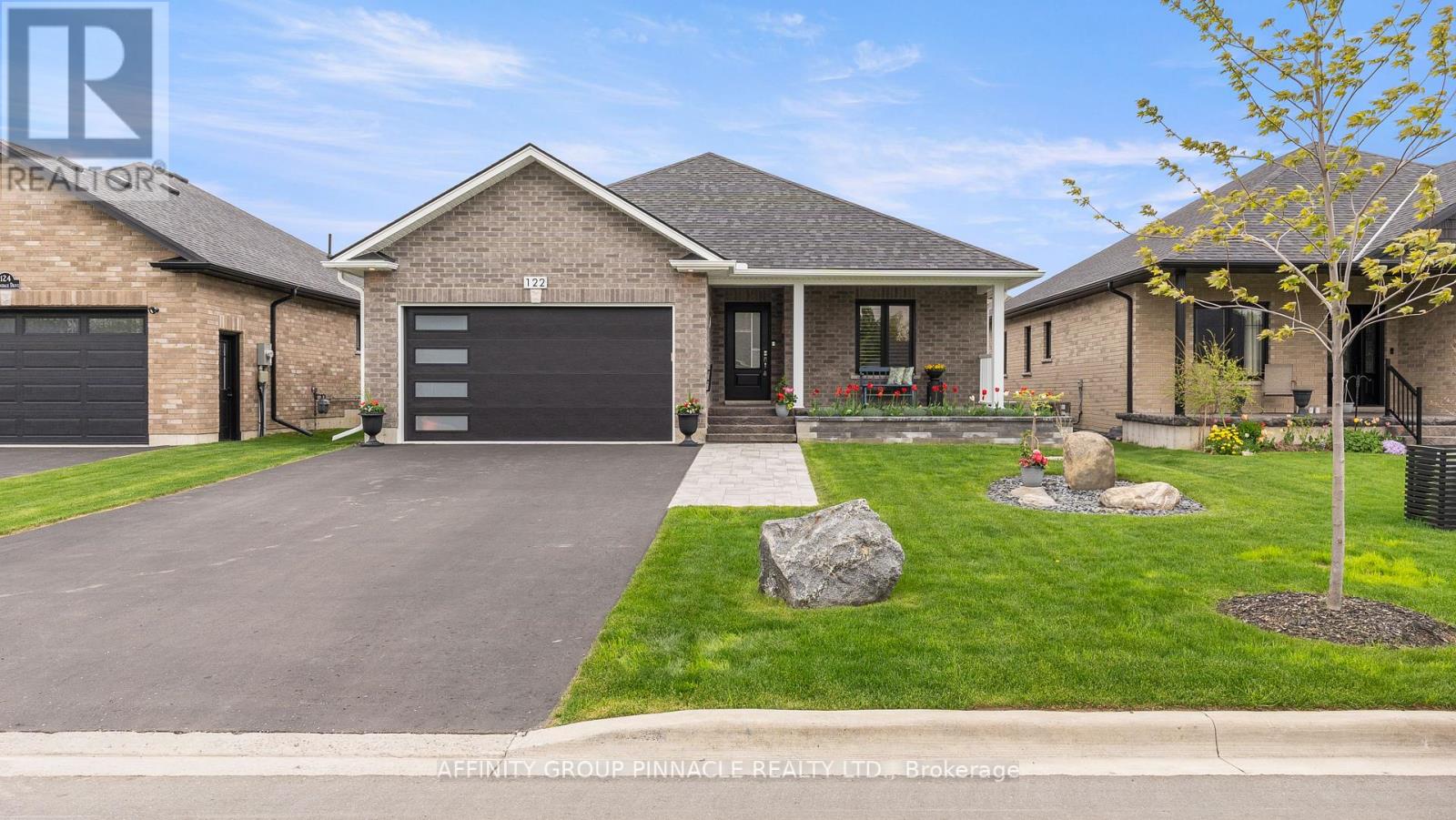 122 Springdale Dr, Kawartha Lakes Lindsay, ON K9V 0J3