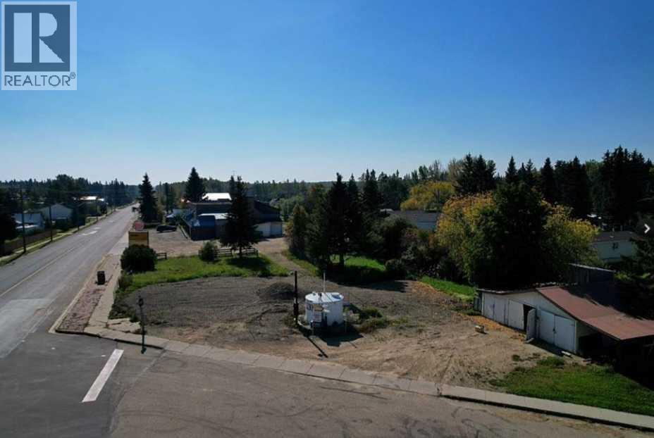312 3rd St, Blue Ridge, AB T0E 0B0