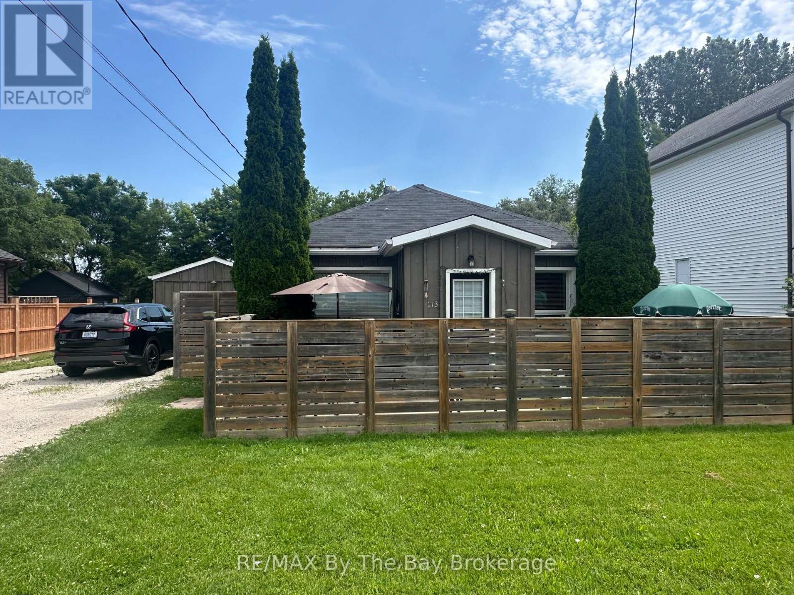 113 Spruce St, Collingwood, ON L9Y 3G8