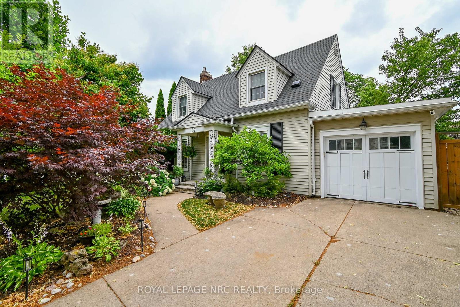 67 Hillcrest Ave, St. Catharines, ON L2R 4Y4