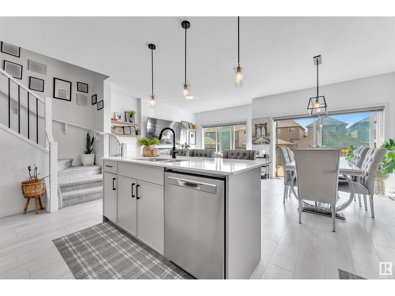 2890 Coughlan Green Dr SW, Edmonton, AB T6W 4B2