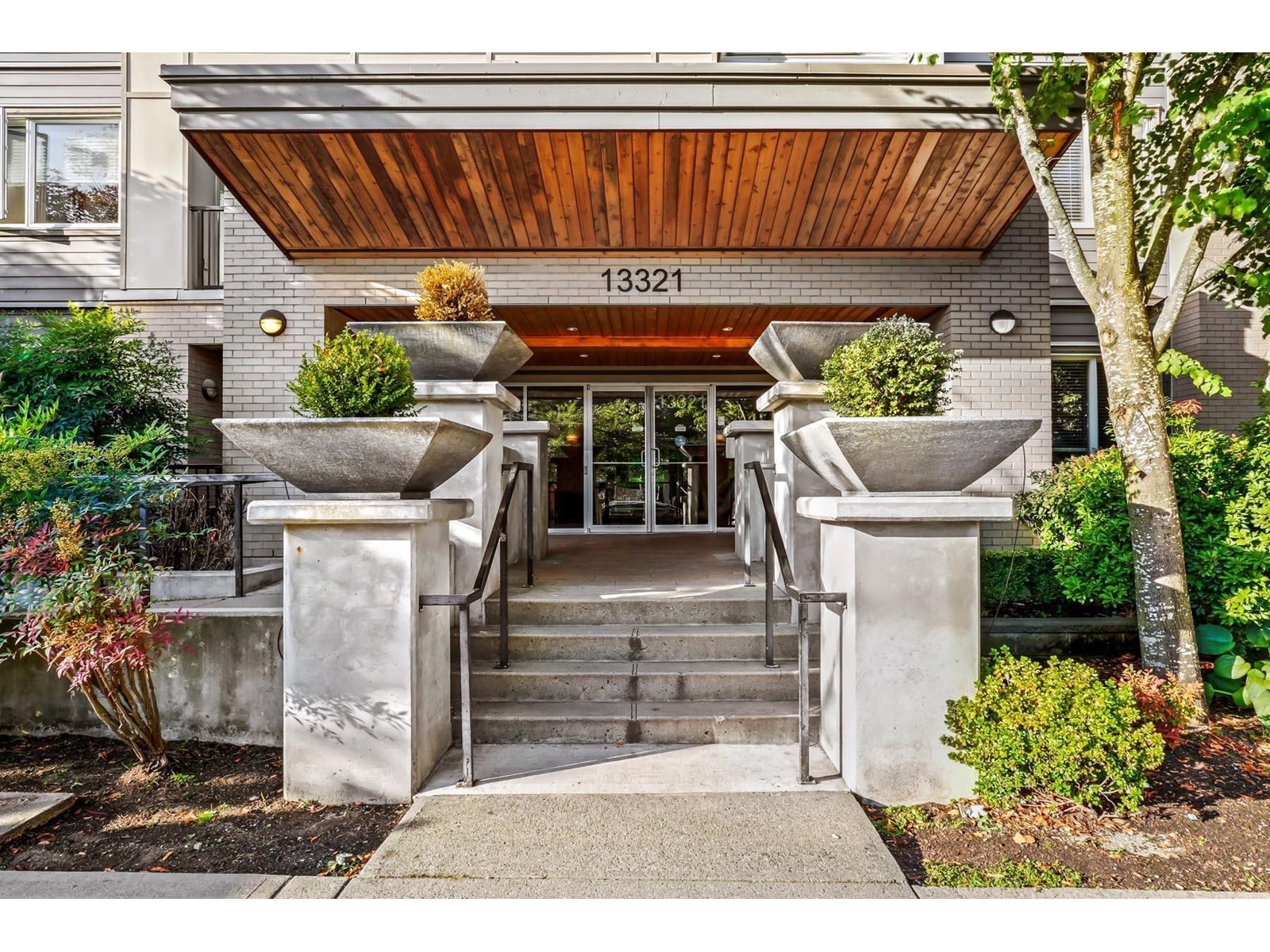 13321 102a Avenue Unit 439, Surrey, BC V3T 1P6