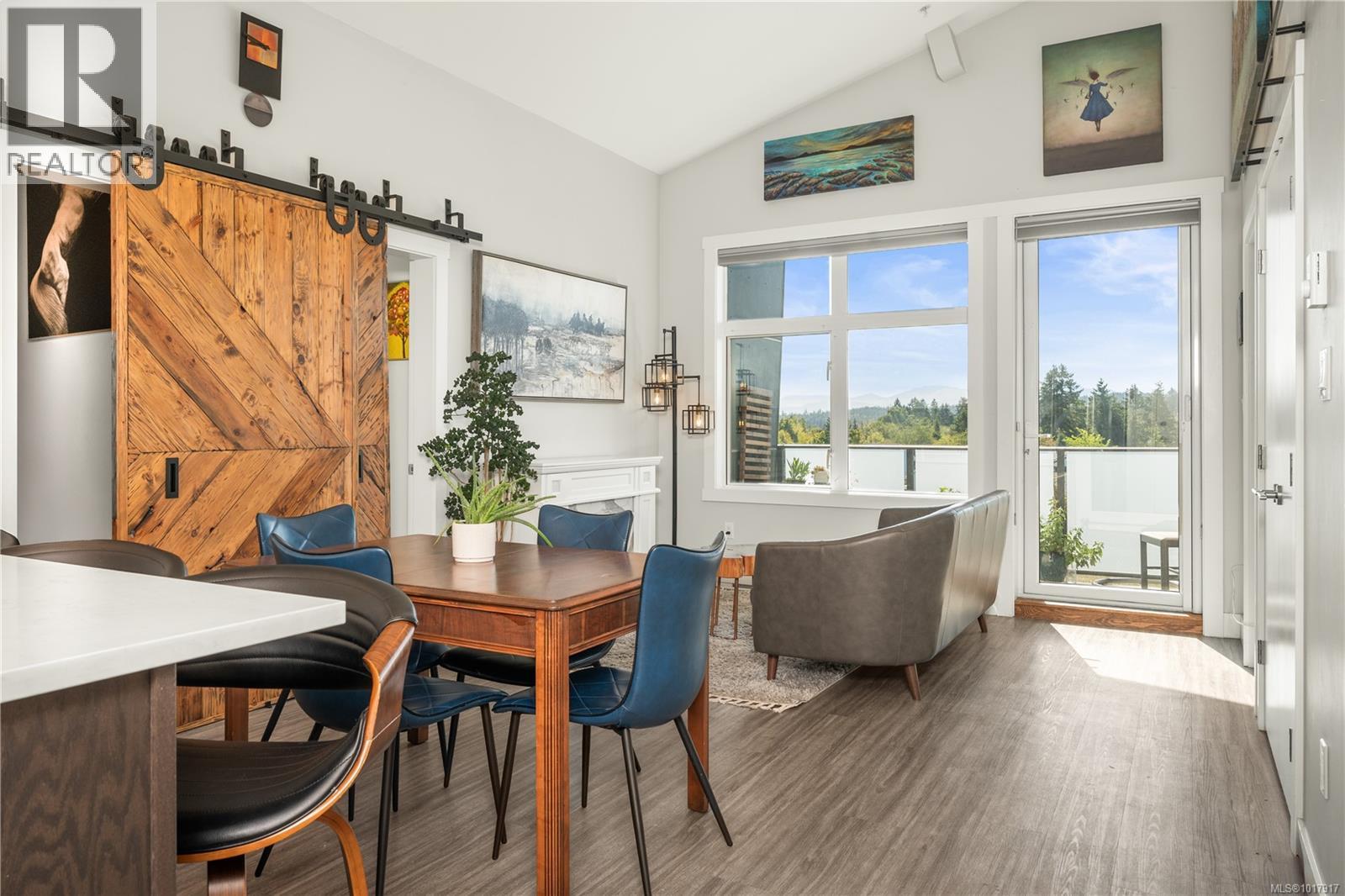 525 Third St Unit 301 St, Nanaimo, BC V9R 1W7