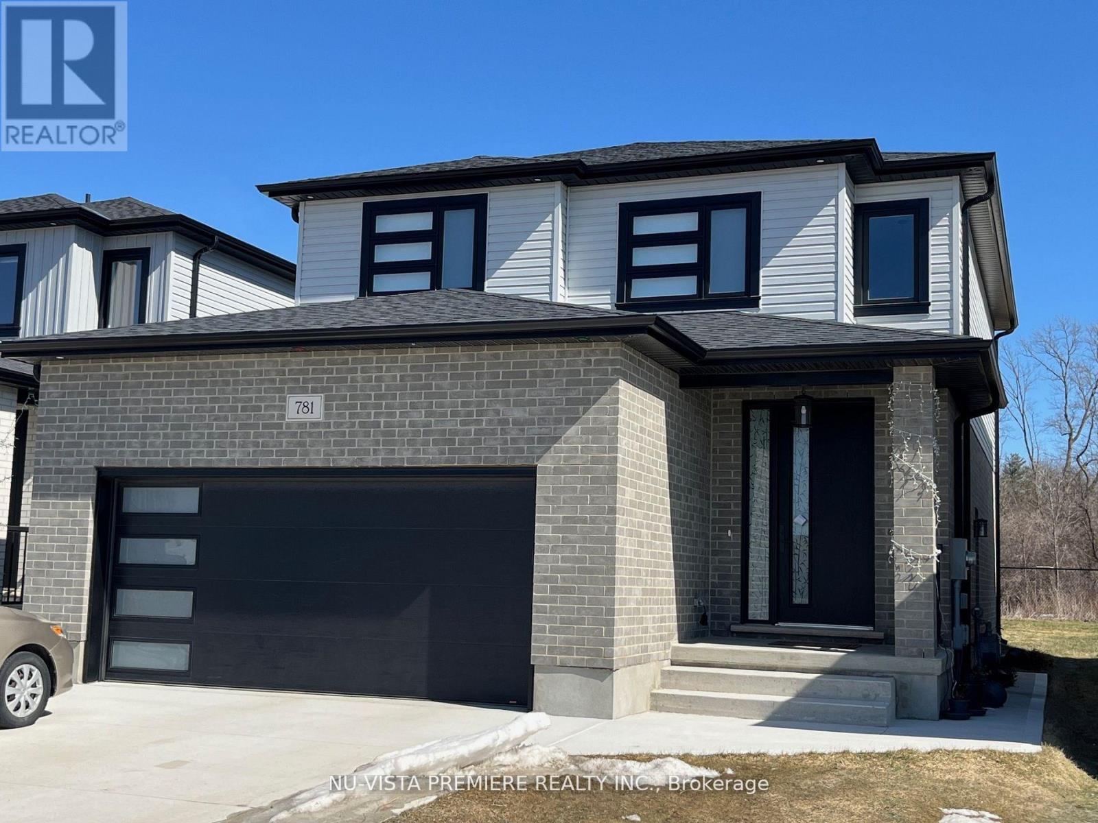 836 Gatestone Rd, London South South U, ON N6M 1C1