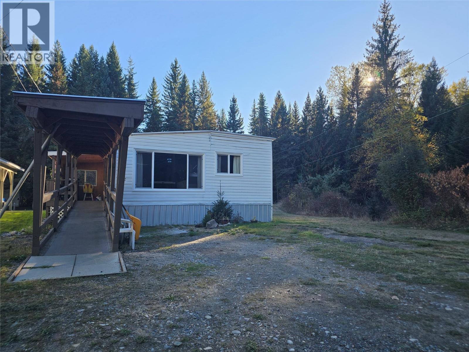 916 Airport Road Unit 27, Salmo, BC V0G 1Z0