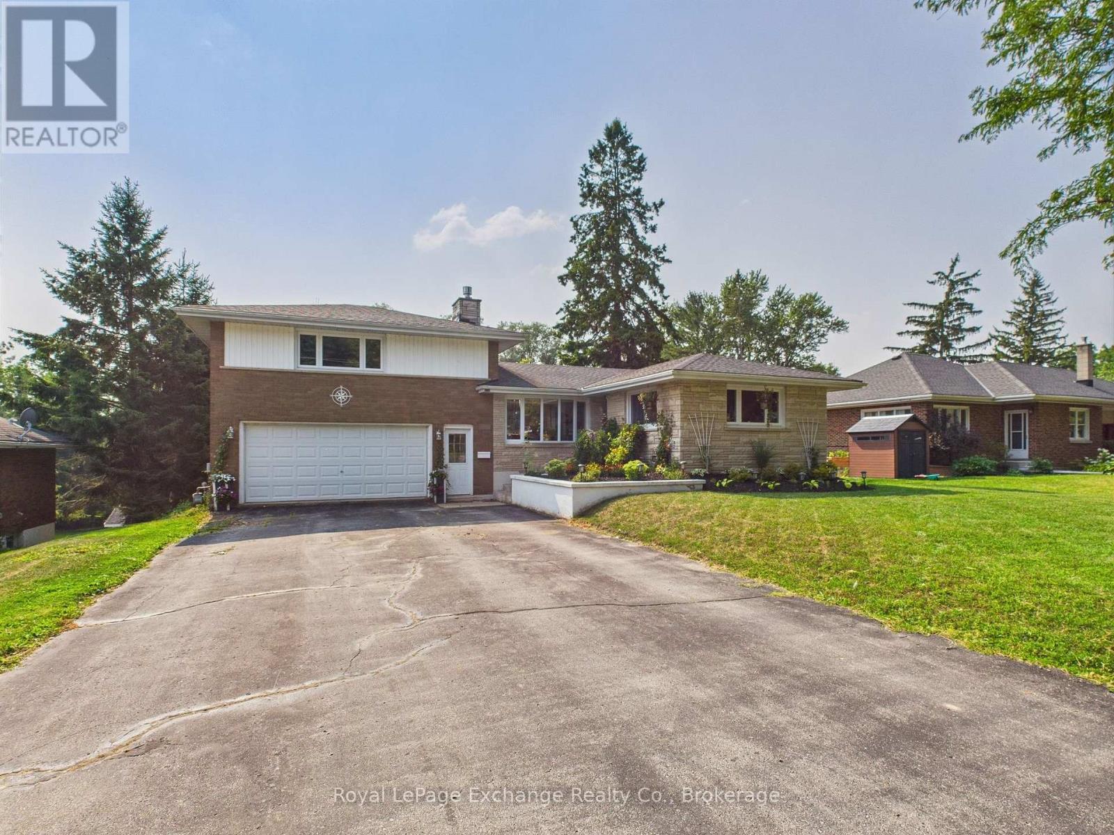 176 Diagonal Rd, North Huron, ON N0G 2W0
