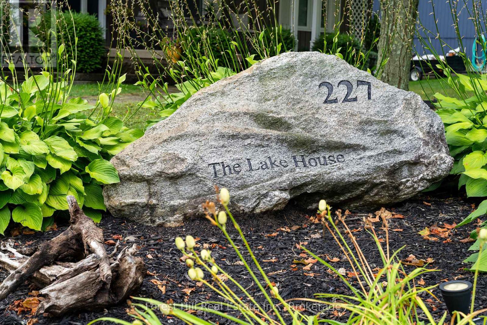 227 Peters Cres, Grey Highlands, ON N0C 1E0