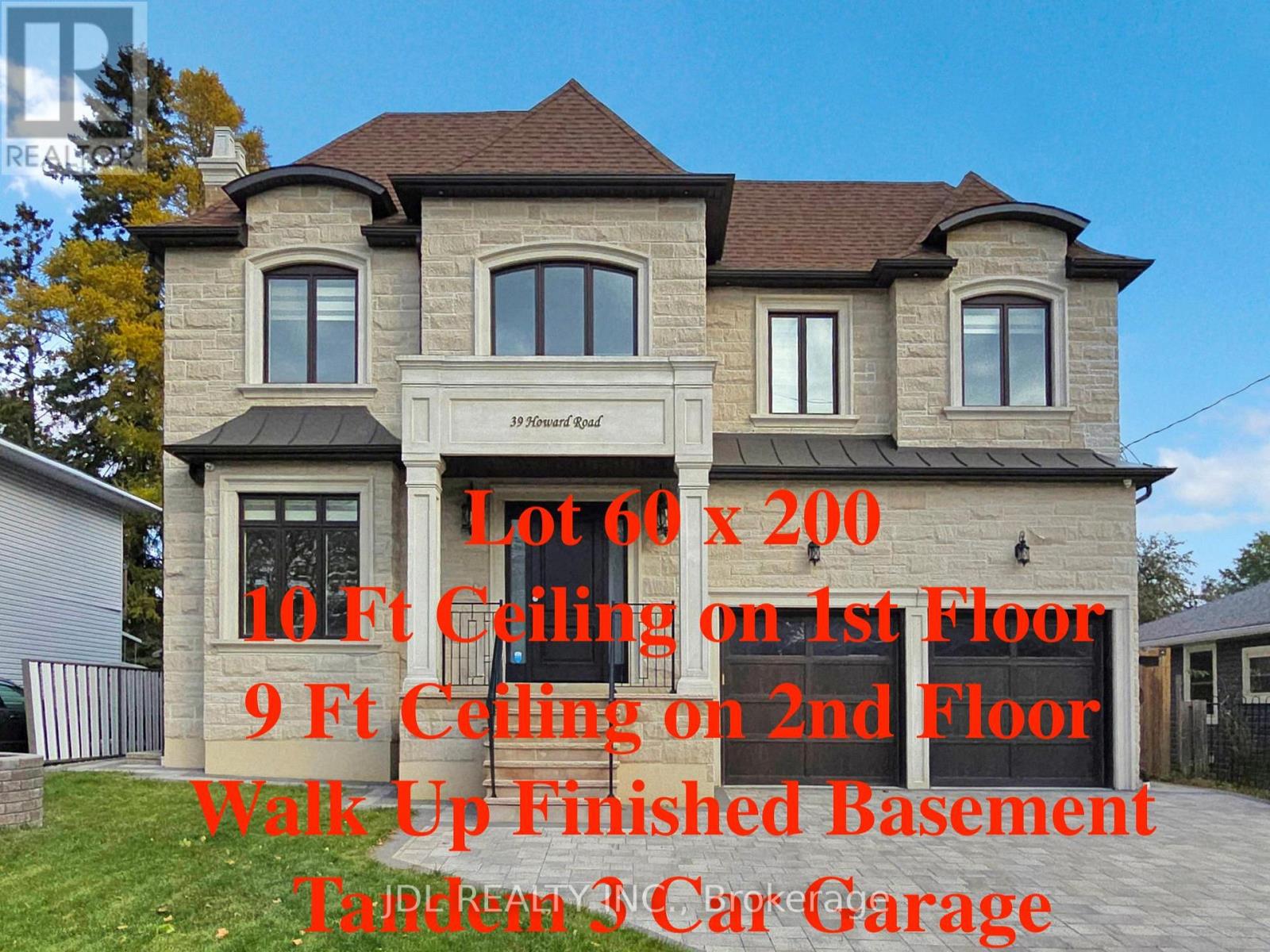 39 Howard Rd, Newmarket Huron Heights-leslie Valley, ON L3Y 3G6