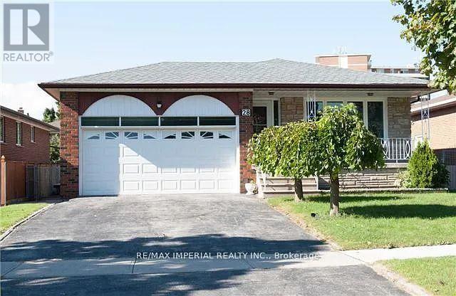 28 Bowhill Cres, Toronto, ON M2J 3S2